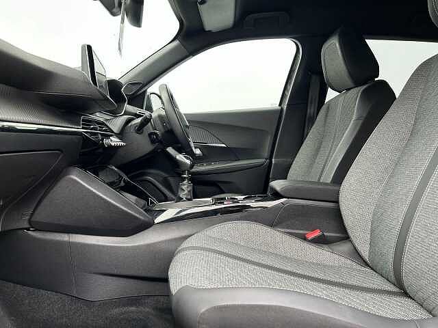 Peugeot 2008 1.2 PureTech 130 Allure 5dr Grey