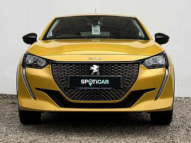 Peugeot E-208 100kW Allure Premium + 50kWh 5dr Auto Yellow
