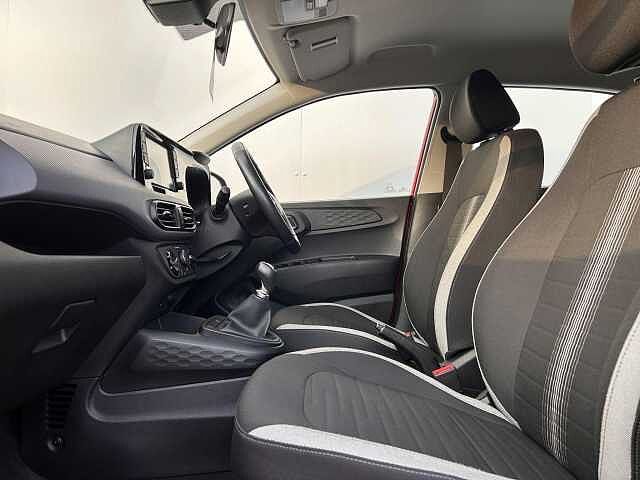 Hyundai i10 1.0 MPi SE Connect 5dr