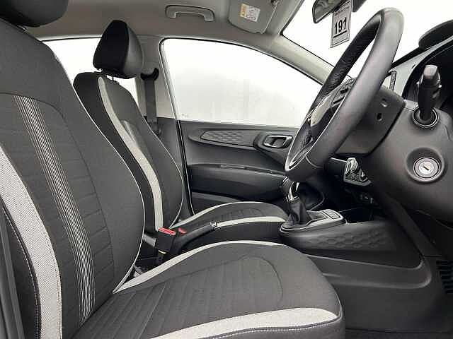 Hyundai i10 1.2 Advance 5dr Auto