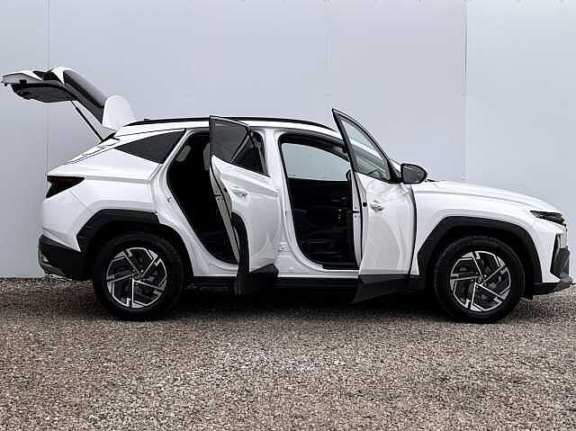 Hyundai TUCSON 1.6T Advance 5dr