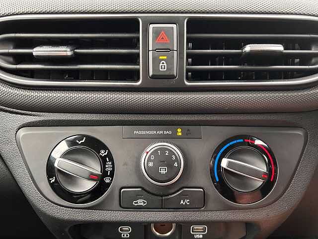 Hyundai i10 1.0 [63] Advance 5dr Auto [Nav]