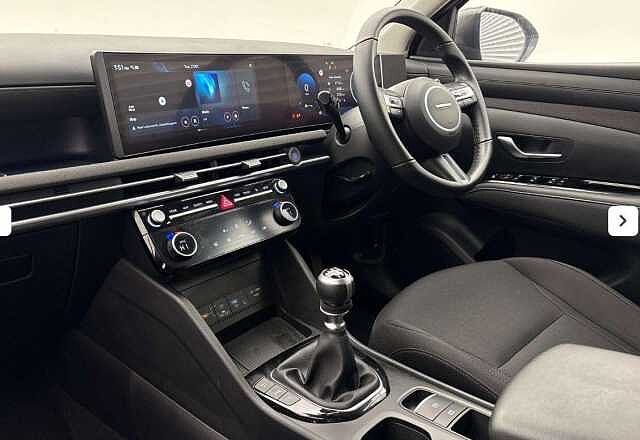 Hyundai TUCSON 1.6T Advance 5dr